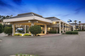 Гостиница Days Inn by Wyndham Jacksonville Airport  Джексонвилл